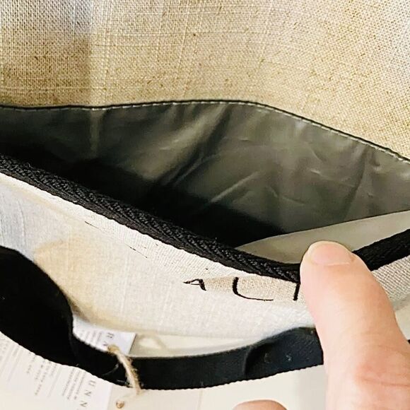 RAE DUNN Insulated ‘Beach’ Tote Bag. - Picture 7 of 9